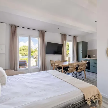 Beautiful Flat In The Centre Of Tropez - Parkingpool - 2br6p Apartman Saint-Tropez